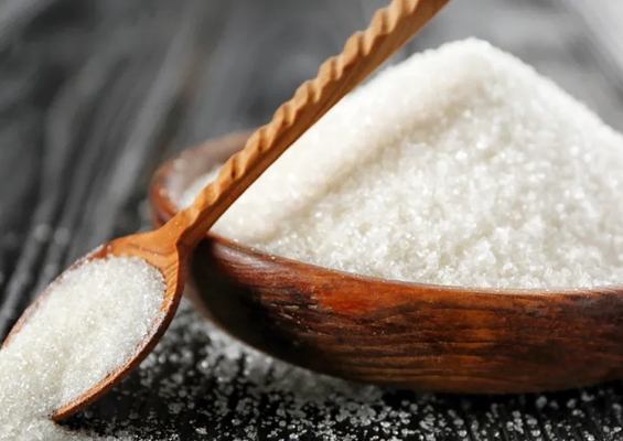 How can the white sugar warehouse prevent the white sugar from caking?